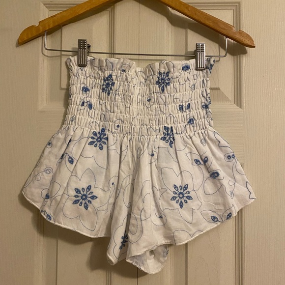 Bloomingdale's Pants - Bloomingdales Floral Shorts